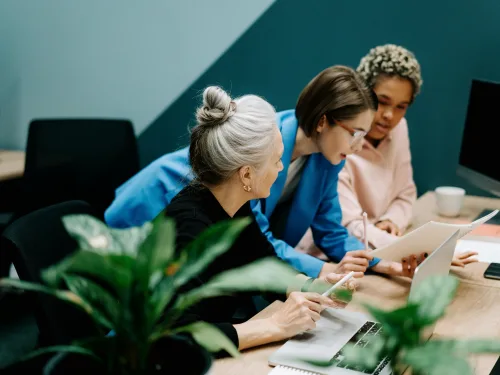 Improve your management skills with our delegation course.