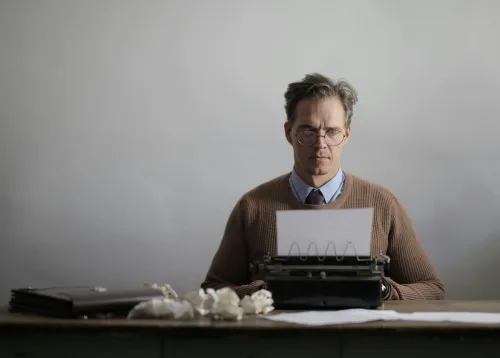 Write novels with our writing fiction course.