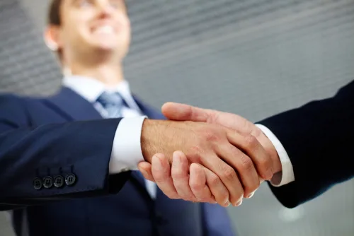 Move up the ladder, learn to manage sales in this Sales management course online.